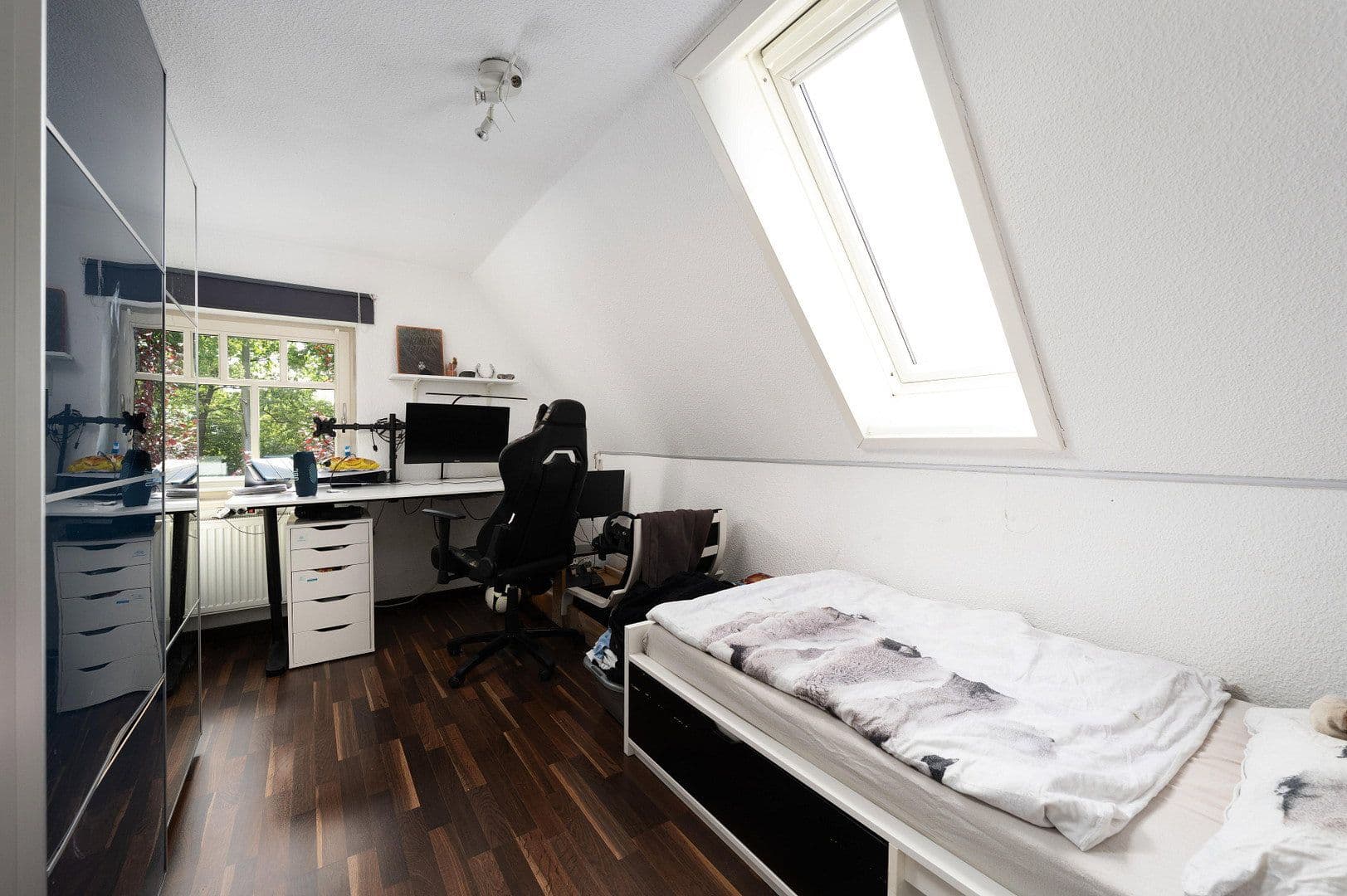 Predaj domu 180 m², pozemok 1.061 m², Bremen, Brémy Predaj domu 180 m², pozemok 1.061 m², Bremen, Brémy