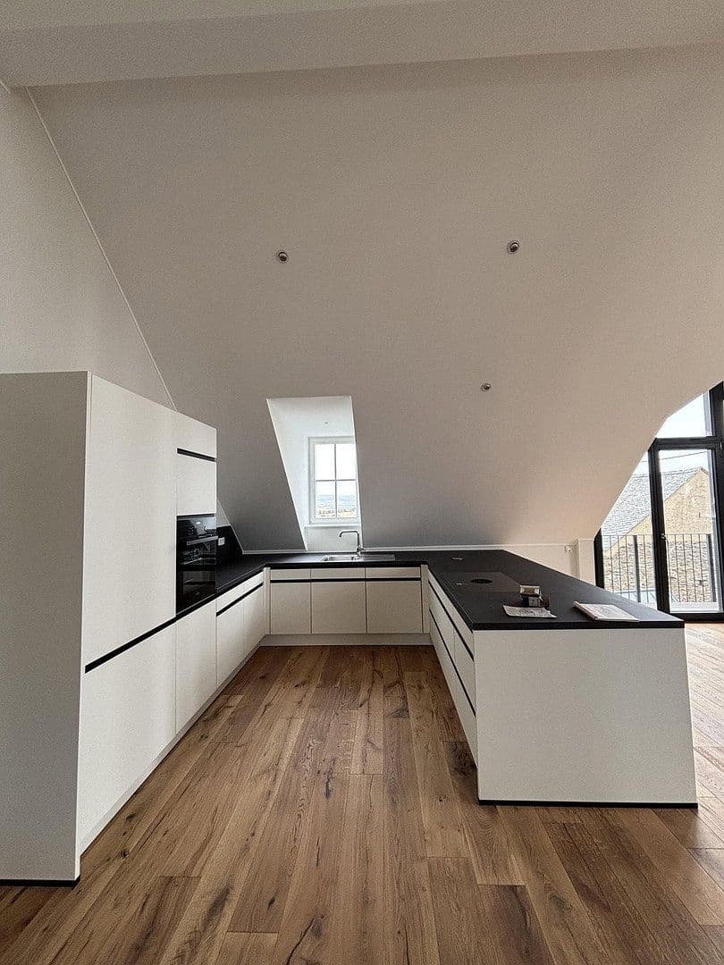 Prenájom bytu 5-izbový 150 m², Moselstraße 6, Osann-Monzel, Porýnie-Falcko Prenájom bytu 5-izbový 150 m², Moselstraße 6, Osann-Monzel, Porýnie-Falcko