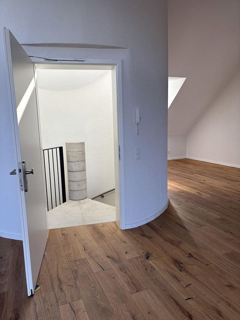 Prenájom bytu 5-izbový 150 m², Moselstraße 6, Osann-Monzel, Porýnie-Falcko Prenájom bytu 5-izbový 150 m², Moselstraße 6, Osann-Monzel, Porýnie-Falcko