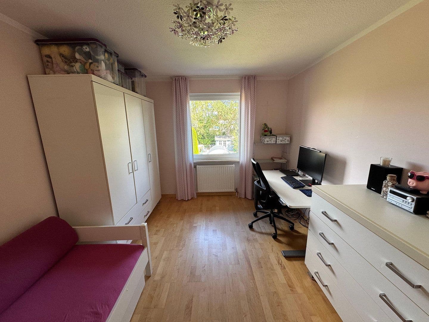 Predaj domu 135 m², pozemok 325 m², Höhenkirchen-Siegertsbrunn, Bavorsko Predaj domu 135 m², pozemok 325 m², Höhenkirchen-Siegertsbrunn, Bavorsko
