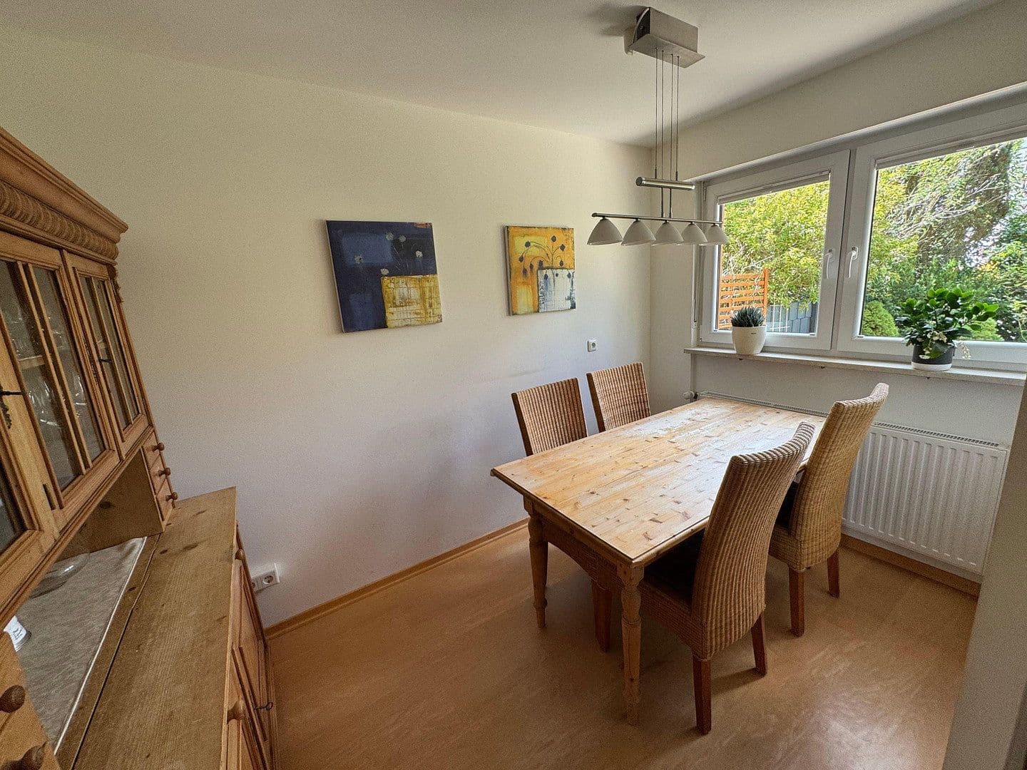 Predaj domu 135 m², pozemok 325 m², Höhenkirchen-Siegertsbrunn, Bavorsko Predaj domu 135 m², pozemok 325 m², Höhenkirchen-Siegertsbrunn, Bavorsko