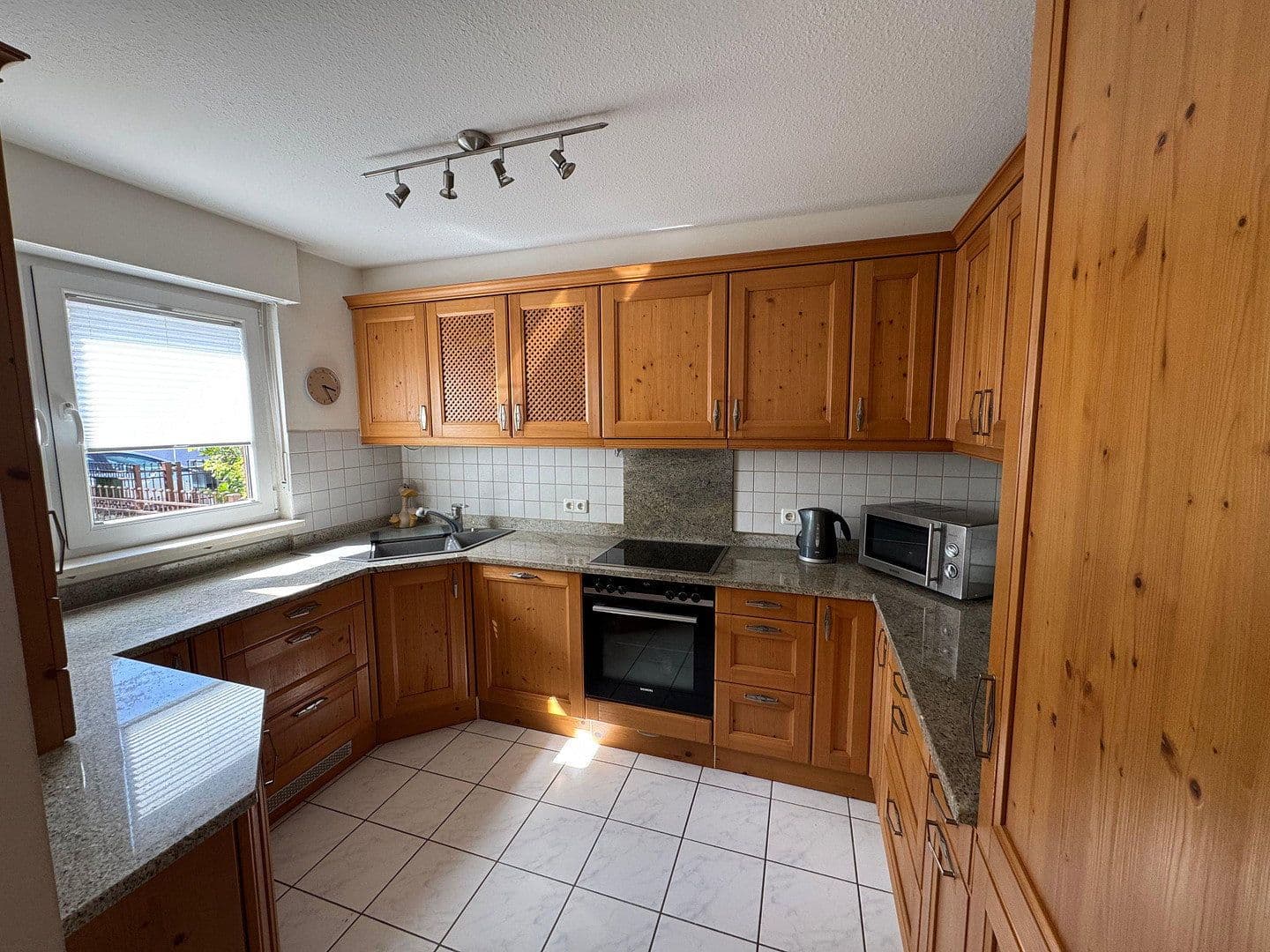 Predaj domu 135 m², pozemok 325 m², Höhenkirchen-Siegertsbrunn, Bavorsko Predaj domu 135 m², pozemok 325 m², Höhenkirchen-Siegertsbrunn, Bavorsko
