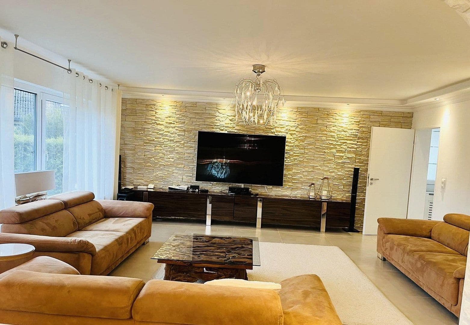 Predaj domu 187 m², pozemok 602 m², Tangstedt, Šlezvicko-Holštajnsko Predaj domu 187 m², pozemok 602 m², Tangstedt, Šlezvicko-Holštajnsko