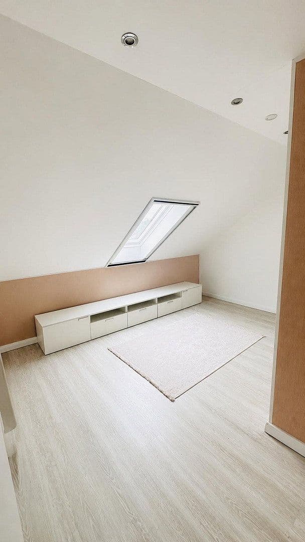 Predaj domu 187 m², pozemok 602 m², Tangstedt, Šlezvicko-Holštajnsko Predaj domu 187 m², pozemok 602 m², Tangstedt, Šlezvicko-Holštajnsko