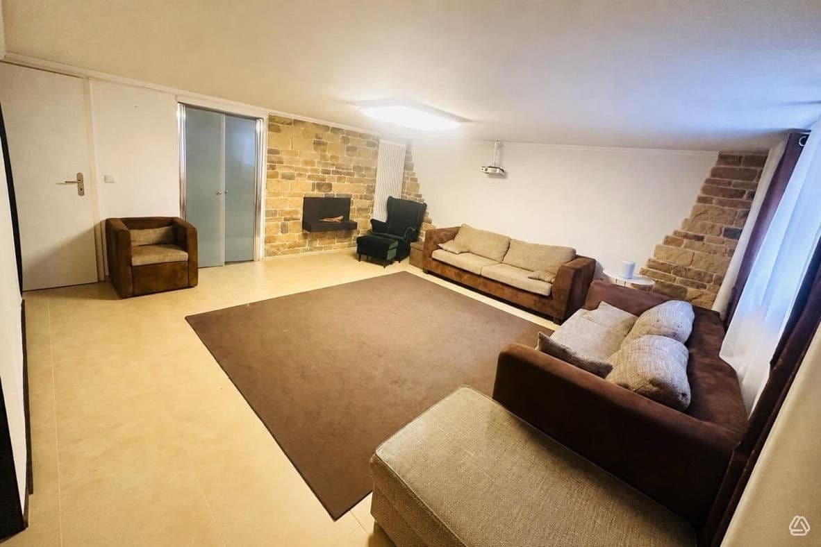 Predaj domu 187 m², pozemok 602 m², Tangstedt, Šlezvicko-Holštajnsko Predaj domu 187 m², pozemok 602 m², Tangstedt, Šlezvicko-Holštajnsko