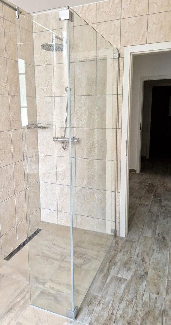 Prenájom bytu 5-izbový 140 m², Paul-Gruner-Straße 111, Chemnitz, Sasko Prenájom bytu 5-izbový 140 m², Paul-Gruner-Straße 111, Chemnitz, Sasko