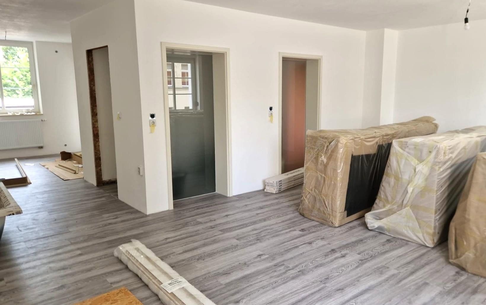 Prenájom bytu 5-izbový 140 m², Paul-Gruner-Straße 111, Chemnitz, Sasko Prenájom bytu 5-izbový 140 m², Paul-Gruner-Straße 111, Chemnitz, Sasko
