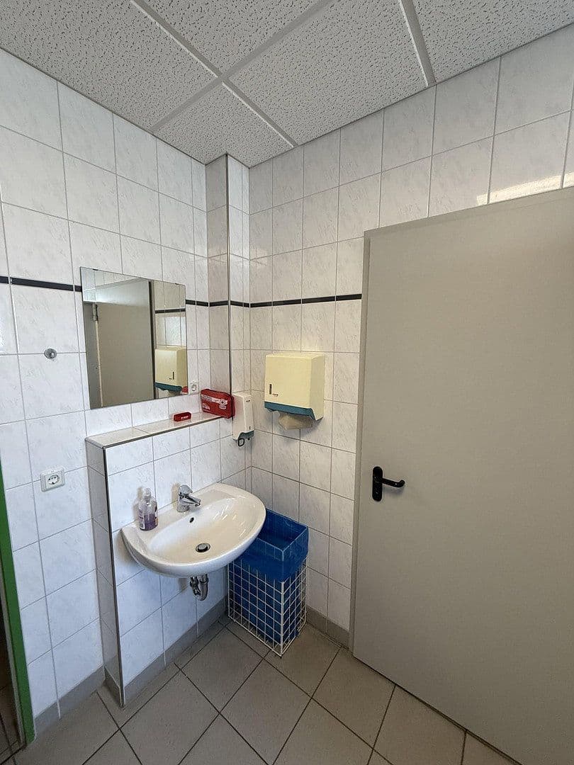 Predaj nebytového priestoru 30.106 m², Pommernstraße 6, Mühlhausen/Thüringen, Durínsko Predaj nebytového priestoru 30.106 m², Pommernstraße 6, Mühlhausen/Thüringen, Durínsko