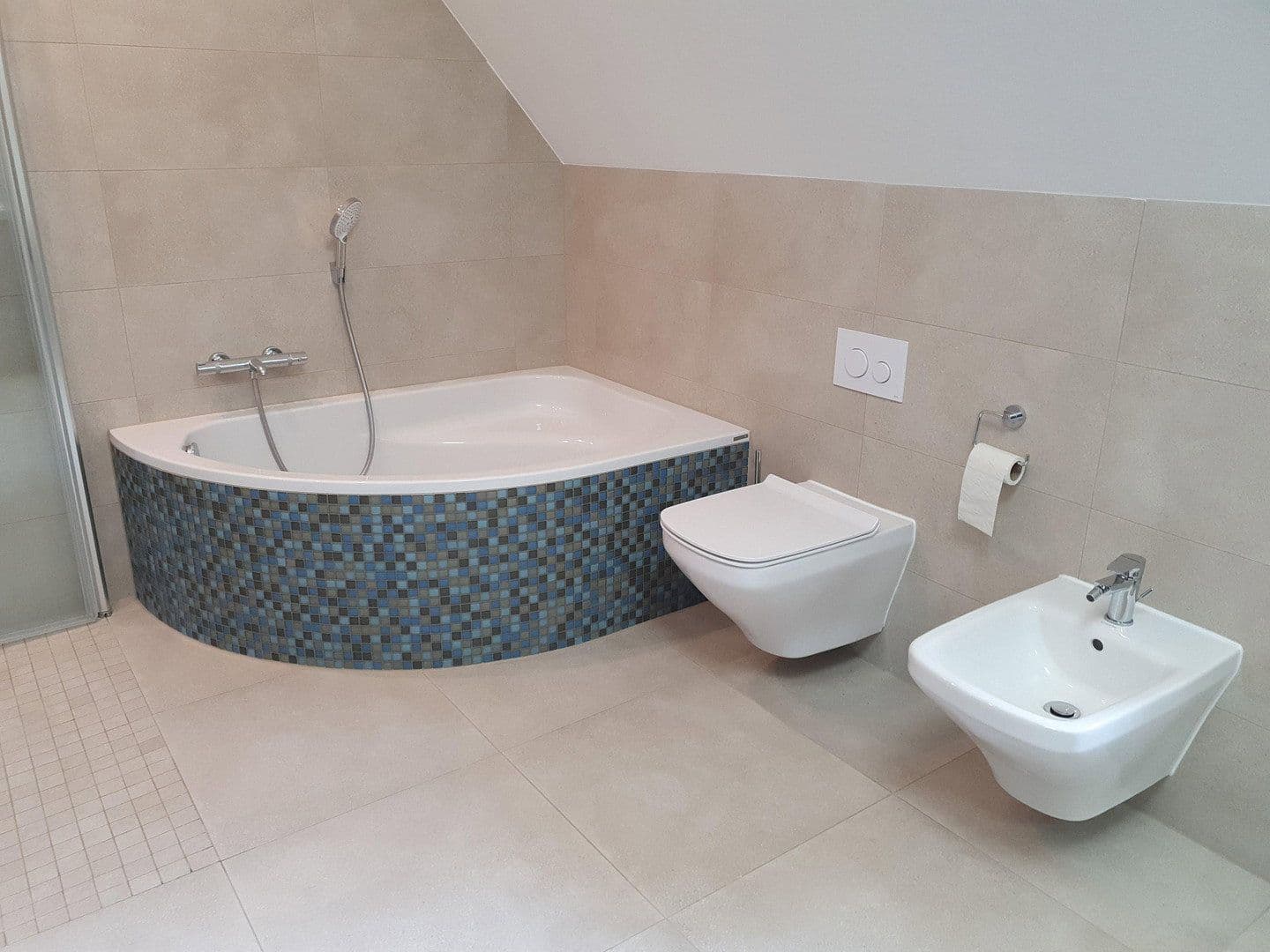 Predaj domu 154 m², pozemok 541 m², Eckental, Bavorsko Predaj domu 154 m², pozemok 541 m², Eckental, Bavorsko