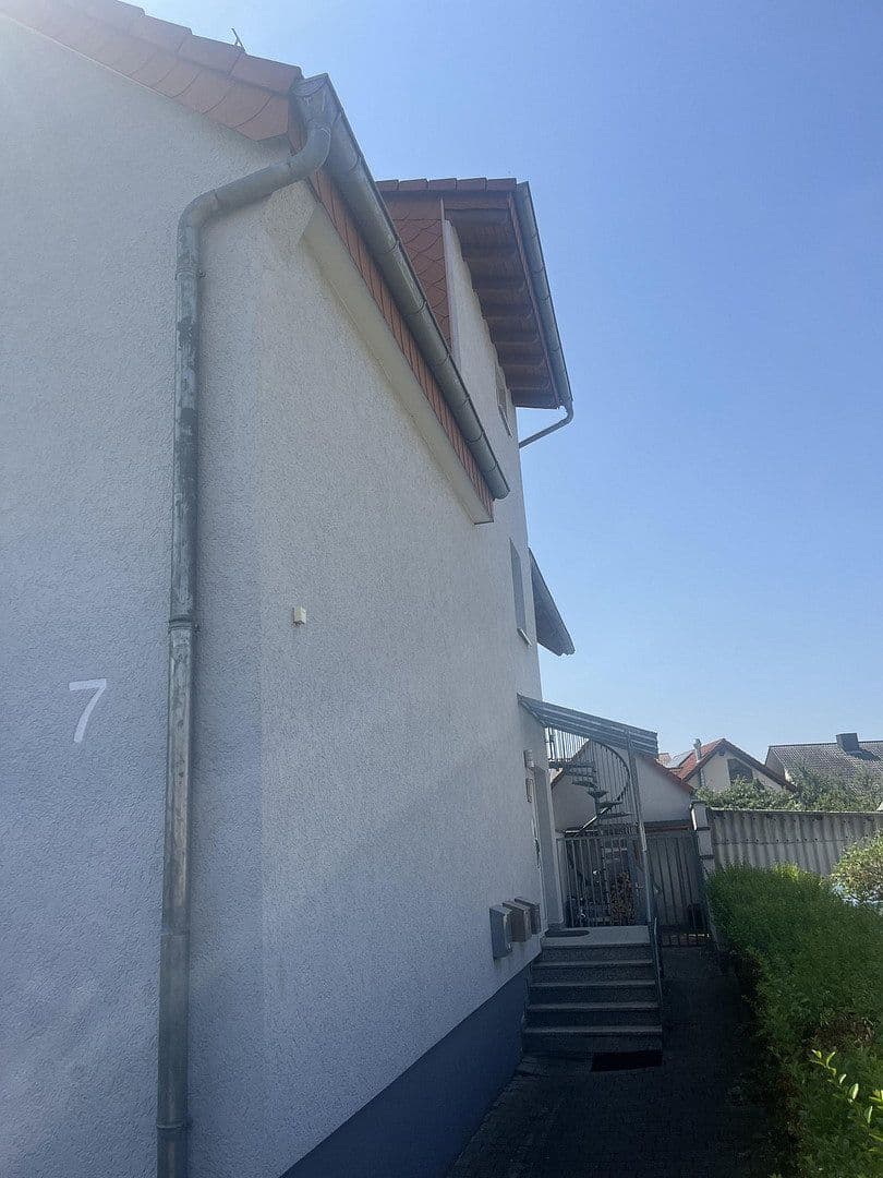 Predaj domu 287 m², pozemok 793 m², Kronau, Bádensko-Wurttembersko Predaj domu 287 m², pozemok 793 m², Kronau, Bádensko-Wurttembersko