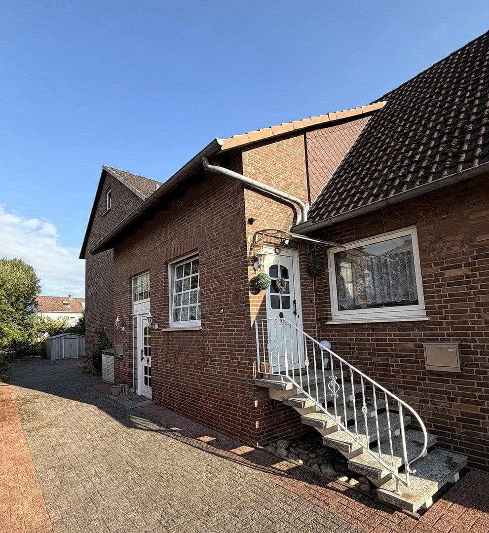 Predaj domu 235 m², pozemok 800 m², Haste, Dolné Sasko Predaj domu 235 m², pozemok 800 m², Haste, Dolné Sasko