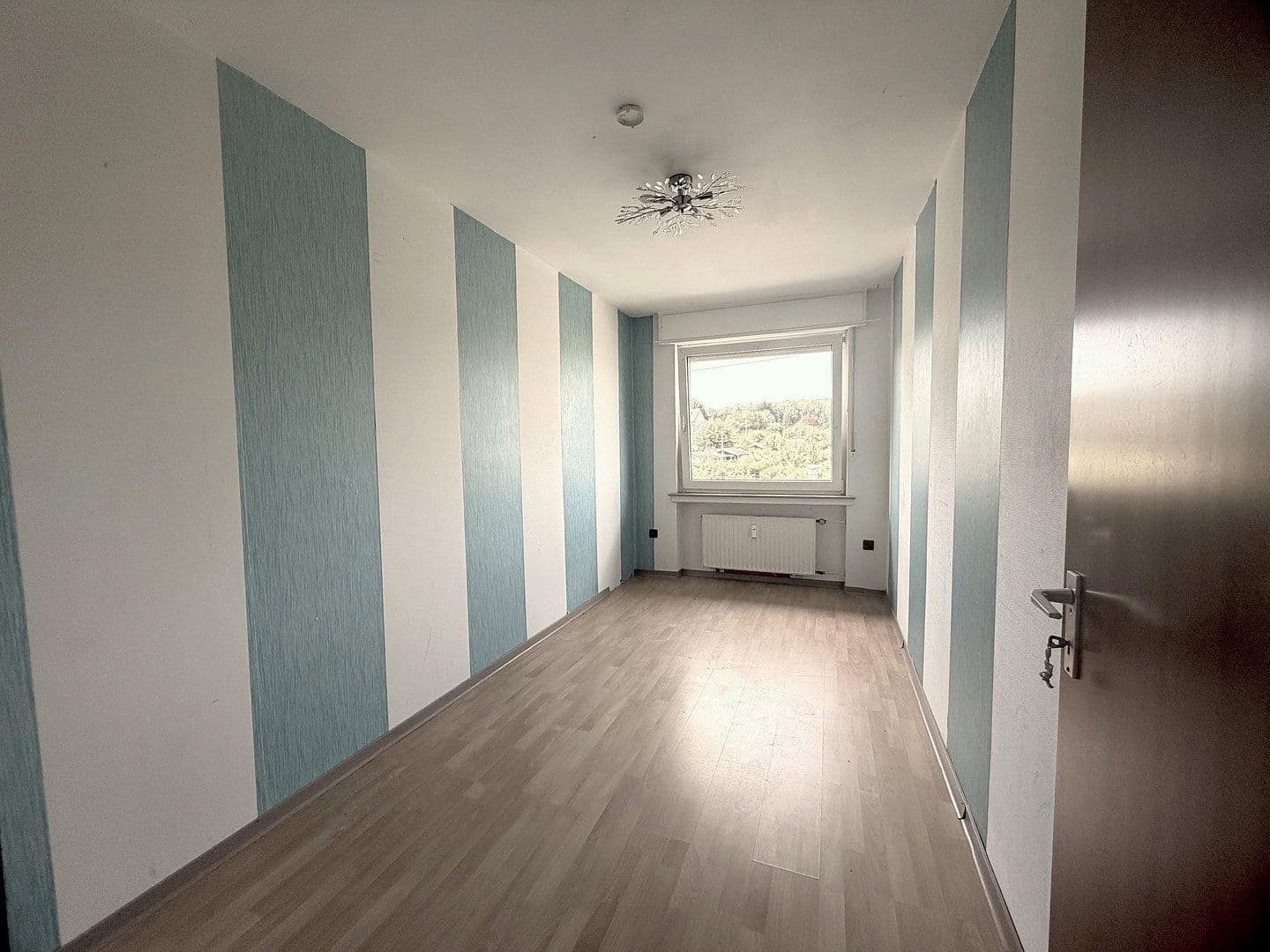 Prenájom bytu 3-izbový 76 m², Bochum, Severné Porýnie - Westfálsko Prenájom bytu 3-izbový 76 m², Bochum, Severné Porýnie - Westfálsko