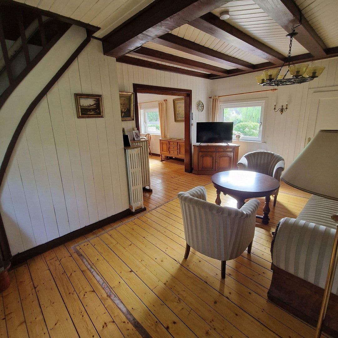 Predaj domu 118 m², pozemok 1.900 m², Seevetal, Dolné Sasko Predaj domu 118 m², pozemok 1.900 m², Seevetal, Dolné Sasko