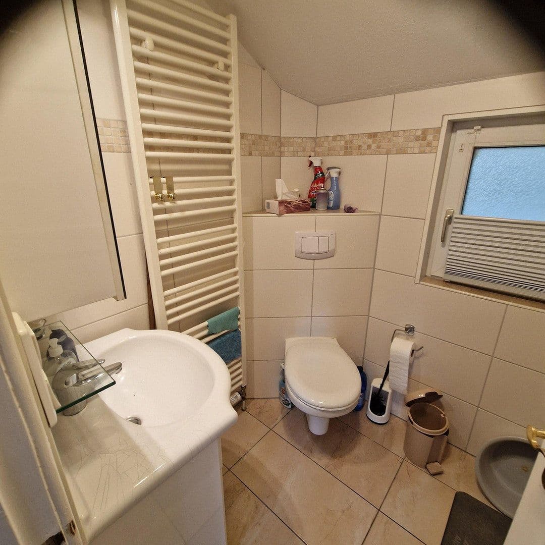 Predaj domu 118 m², pozemok 1.900 m², Seevetal, Dolné Sasko Predaj domu 118 m², pozemok 1.900 m², Seevetal, Dolné Sasko