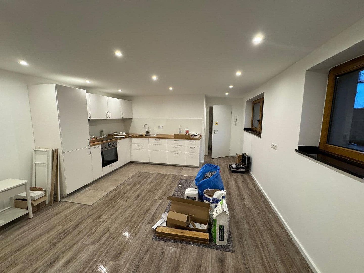 Prenájom bytu 2-izbový 58 m², Kirchstraße 5, Köln, Severné Porýnie - Westfálsko Prenájom bytu 2-izbový 58 m², Kirchstraße 5, Köln, Severné Porýnie - Westfálsko