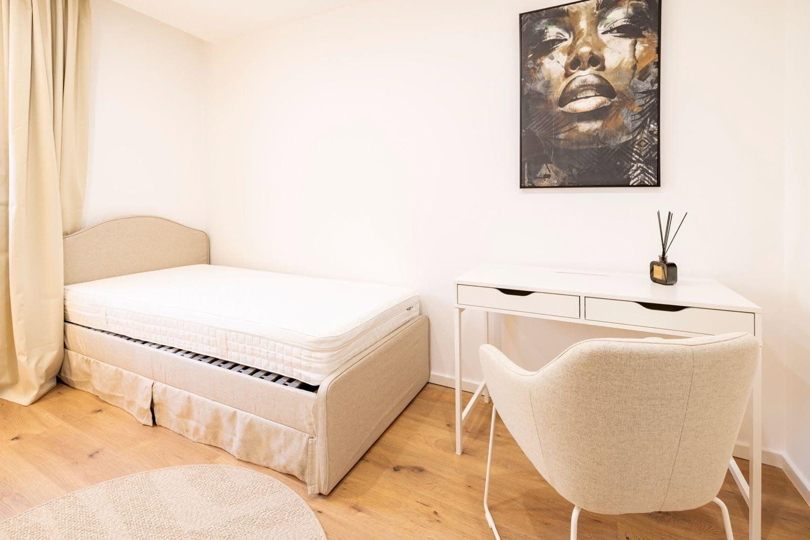 Prenájom bytu 92 m², Garmischer Straße 193, München, Bavorsko Prenájom bytu 92 m², Garmischer Straße 193, München, Bavorsko