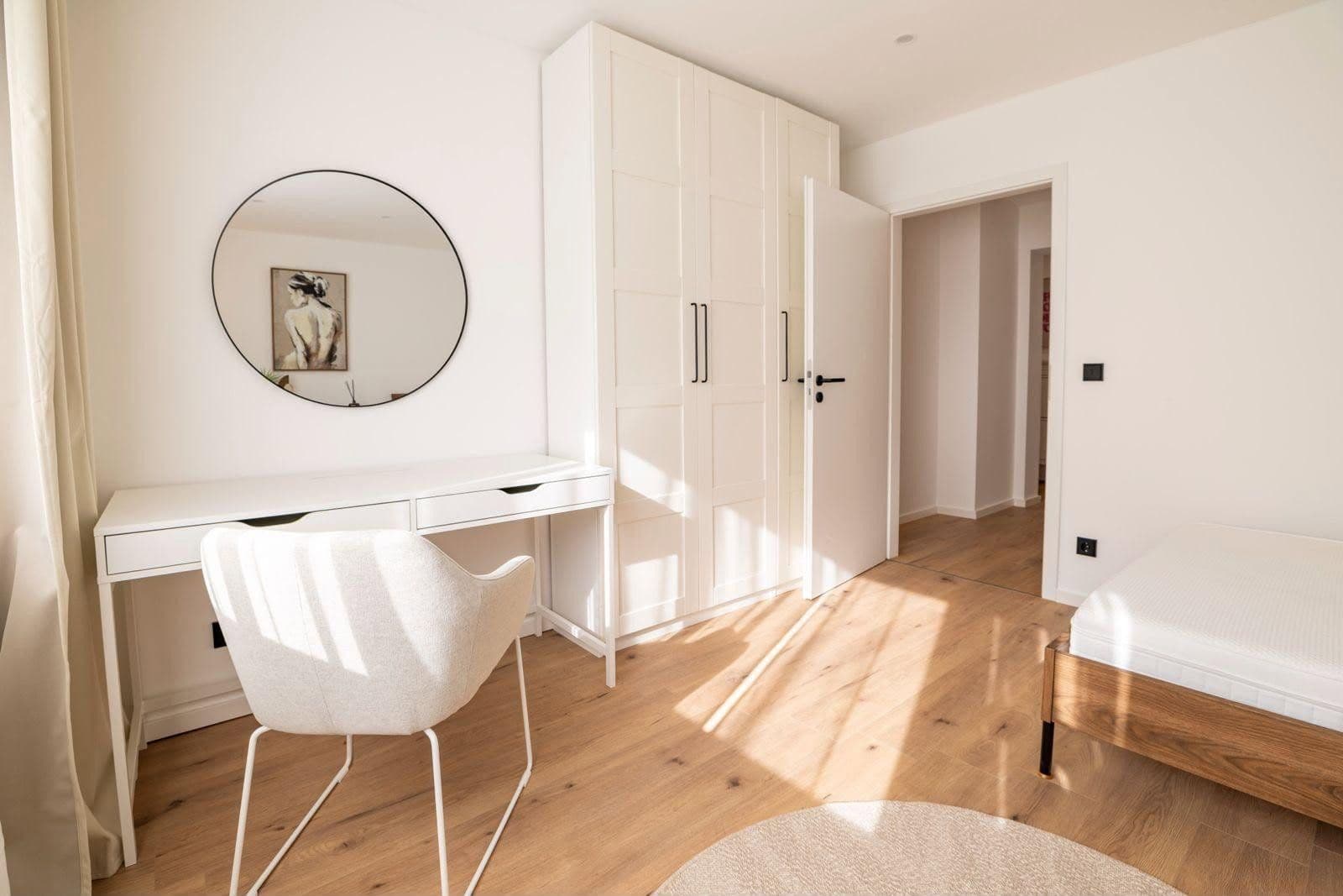 Prenájom bytu 92 m², Garmischer Straße 193, München, Bavorsko Prenájom bytu 92 m², Garmischer Straße 193, München, Bavorsko