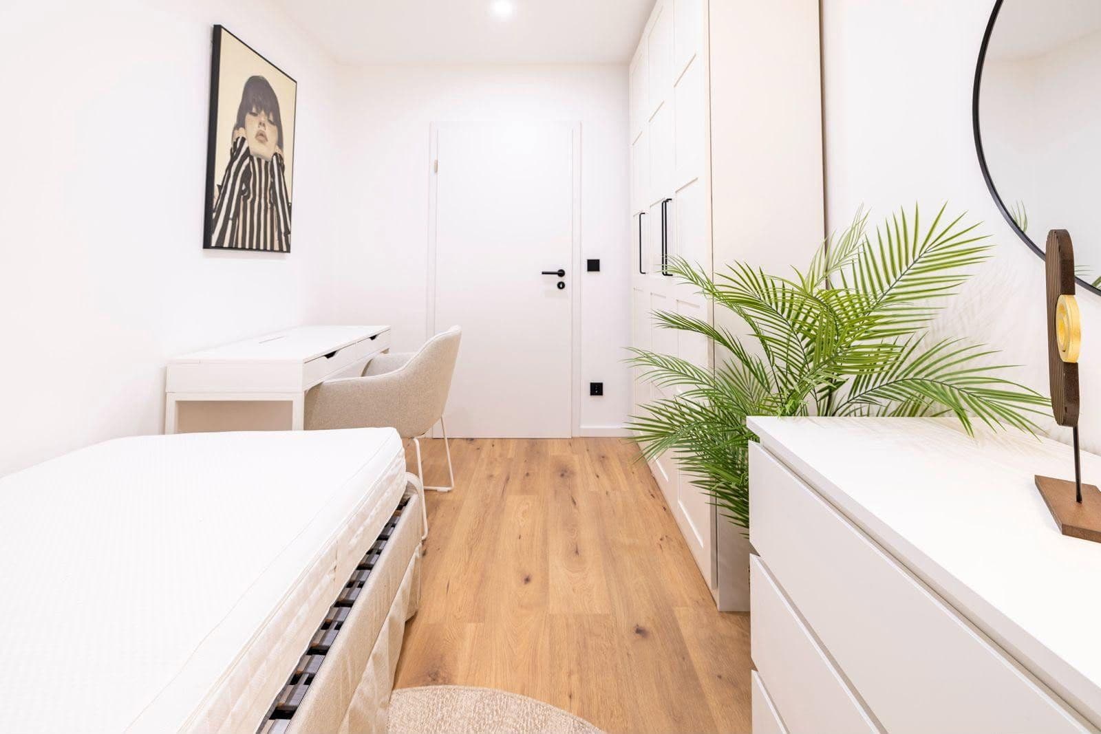 Prenájom bytu 92 m², Garmischer Straße 193, München, Bavorsko Prenájom bytu 92 m², Garmischer Straße 193, München, Bavorsko
