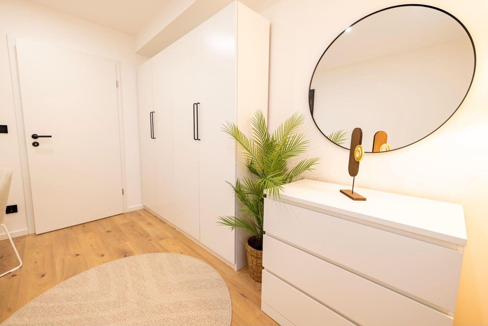 Prenájom bytu 92 m², Garmischer Straße 193, München, Bavorsko Prenájom bytu 92 m², Garmischer Straße 193, München, Bavorsko