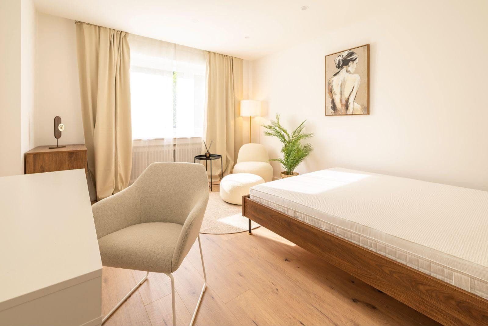 Prenájom bytu 92 m², Garmischer Straße 193, München, Bavorsko Prenájom bytu 92 m², Garmischer Straße 193, München, Bavorsko