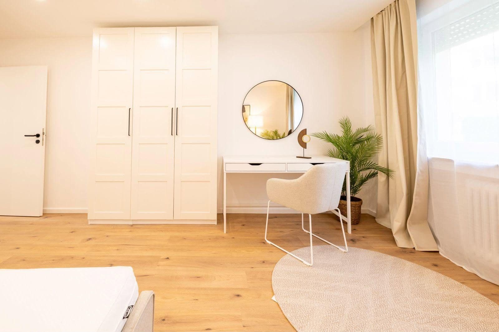 Prenájom bytu 92 m², Garmischer Straße 193, München, Bavorsko Prenájom bytu 92 m², Garmischer Straße 193, München, Bavorsko