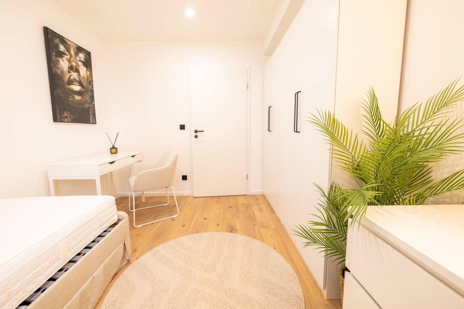 Prenájom bytu 92 m², Garmischer Straße 193, München, Bavorsko Prenájom bytu 92 m², Garmischer Straße 193, München, Bavorsko