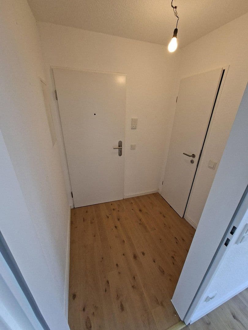 Prenájom bytu 3-izbový 82 m², Haupstr. 48, Solingen, Severné Porýnie - Westfálsko Prenájom bytu 3-izbový 82 m², Haupstr. 48, Solingen, Severné Porýnie - Westfálsko