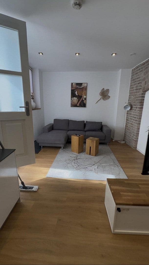 Prenájom bytu 4-izbový 78 m², Lothringerstrasse 25, Wiesbaden, Hesensko Prenájom bytu 4-izbový 78 m², Lothringerstrasse 25, Wiesbaden, Hesensko