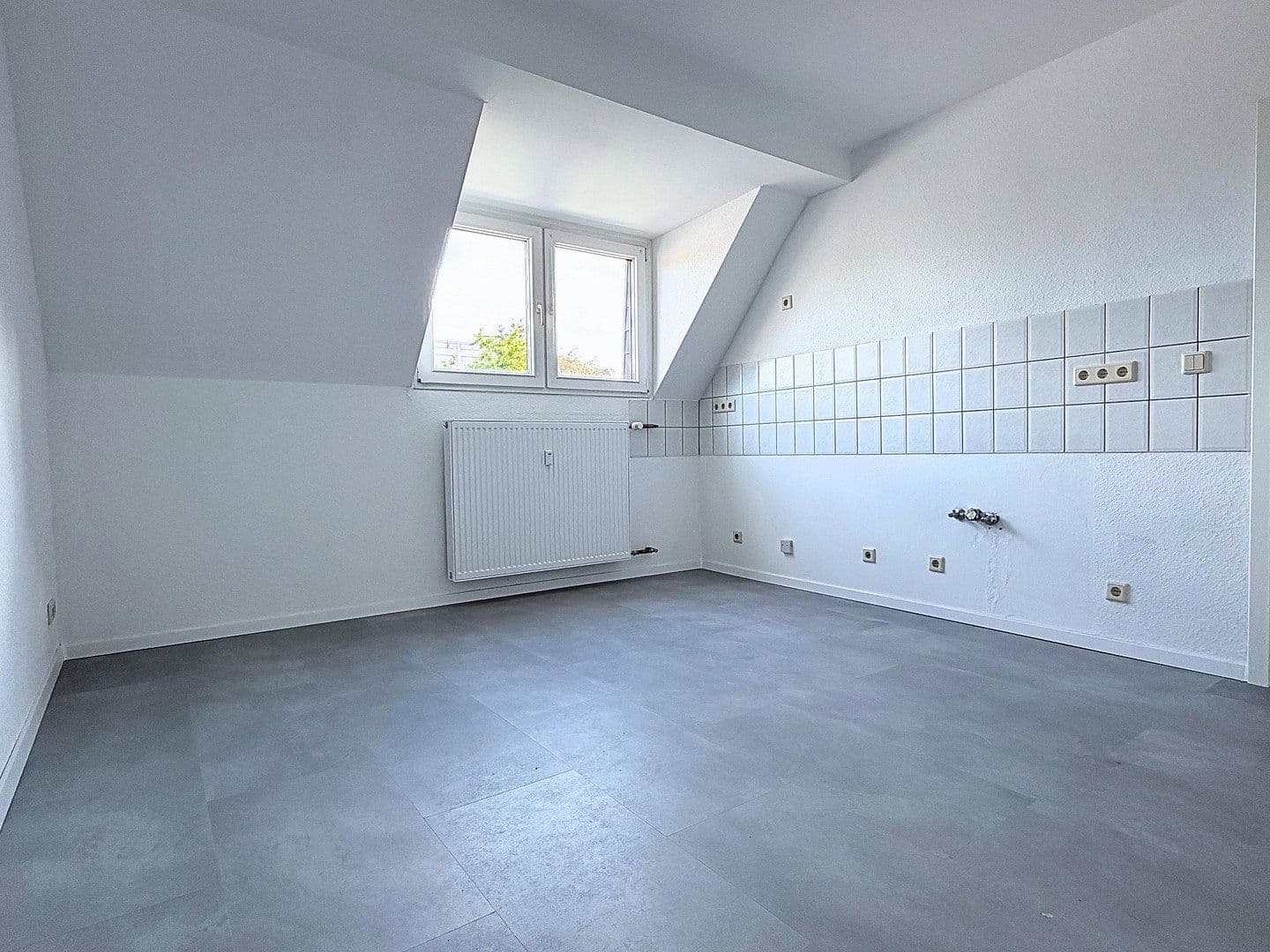 Prenájom bytu 3-izbový 83 m², Von-der-Mark-Str. 37, Duisburg, Severné Porýnie - Westfálsko Prenájom bytu 3-izbový 83 m², Von-der-Mark-Str. 37, Duisburg, Severné Porýnie - Westfálsko