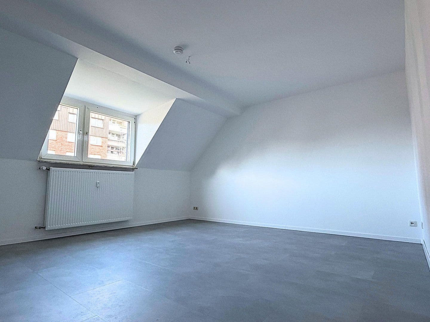 Prenájom bytu 3-izbový 83 m², Von-der-Mark-Str. 37, Duisburg, Severné Porýnie - Westfálsko Prenájom bytu 3-izbový 83 m², Von-der-Mark-Str. 37, Duisburg, Severné Porýnie - Westfálsko