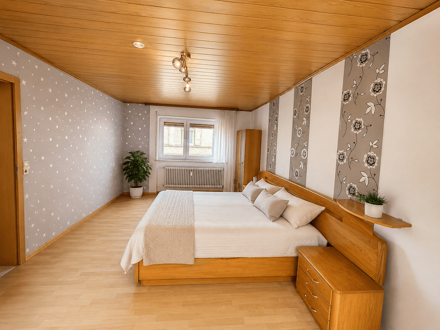 Prenájom bytu 4-izbový 137 m², Sprendlinger Strasse 5, Pfaffen-Schwabenheim, Porýnie-Falcko Prenájom bytu 4-izbový 137 m², Sprendlinger Strasse 5, Pfaffen-Schwabenheim, Porýnie-Falcko
