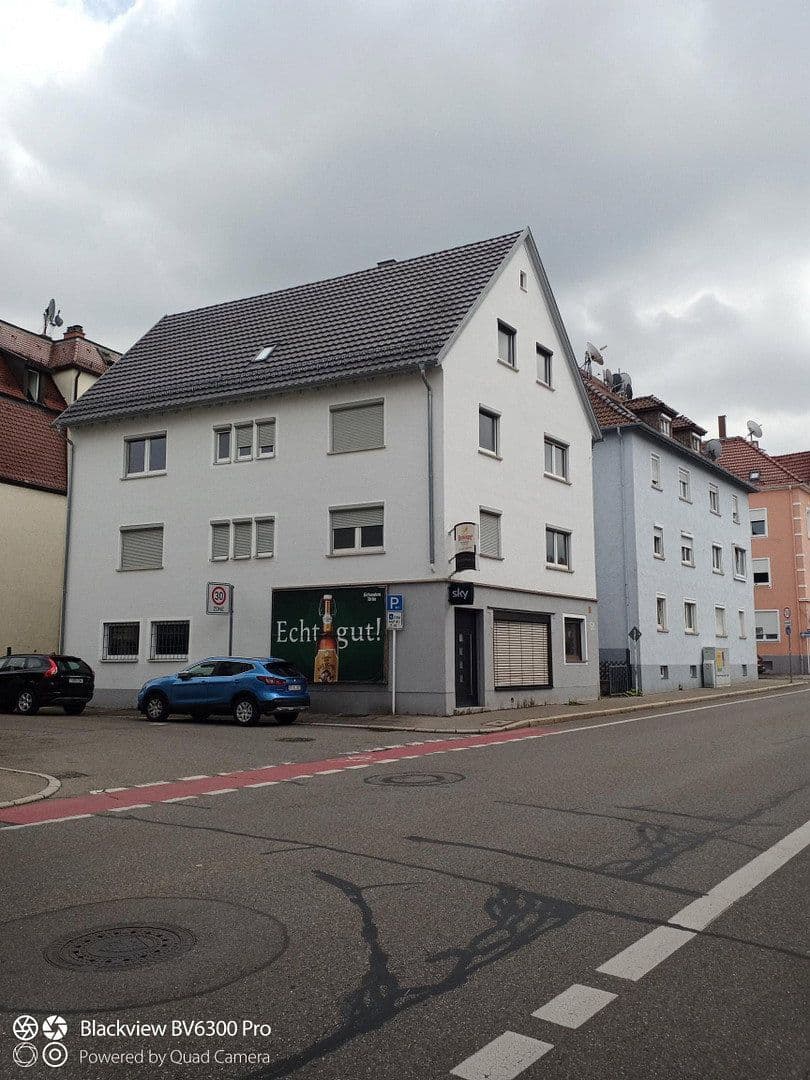 Predaj domu 398 m², pozemok 208 m², Reutlingen, Bádensko-Wurttembersko Predaj domu 398 m², pozemok 208 m², Reutlingen, Bádensko-Wurttembersko