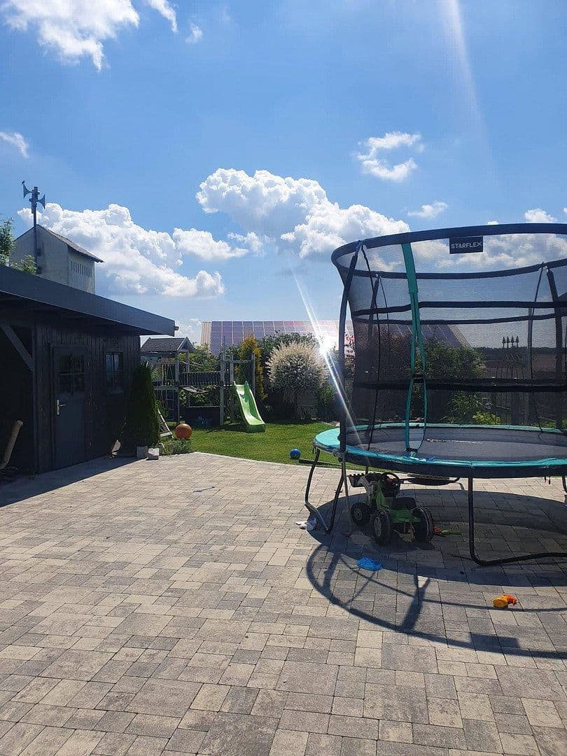 Predaj domu 115 m², pozemok 2.966 m², Abensberg, Bavorsko Predaj domu 115 m², pozemok 2.966 m², Abensberg, Bavorsko