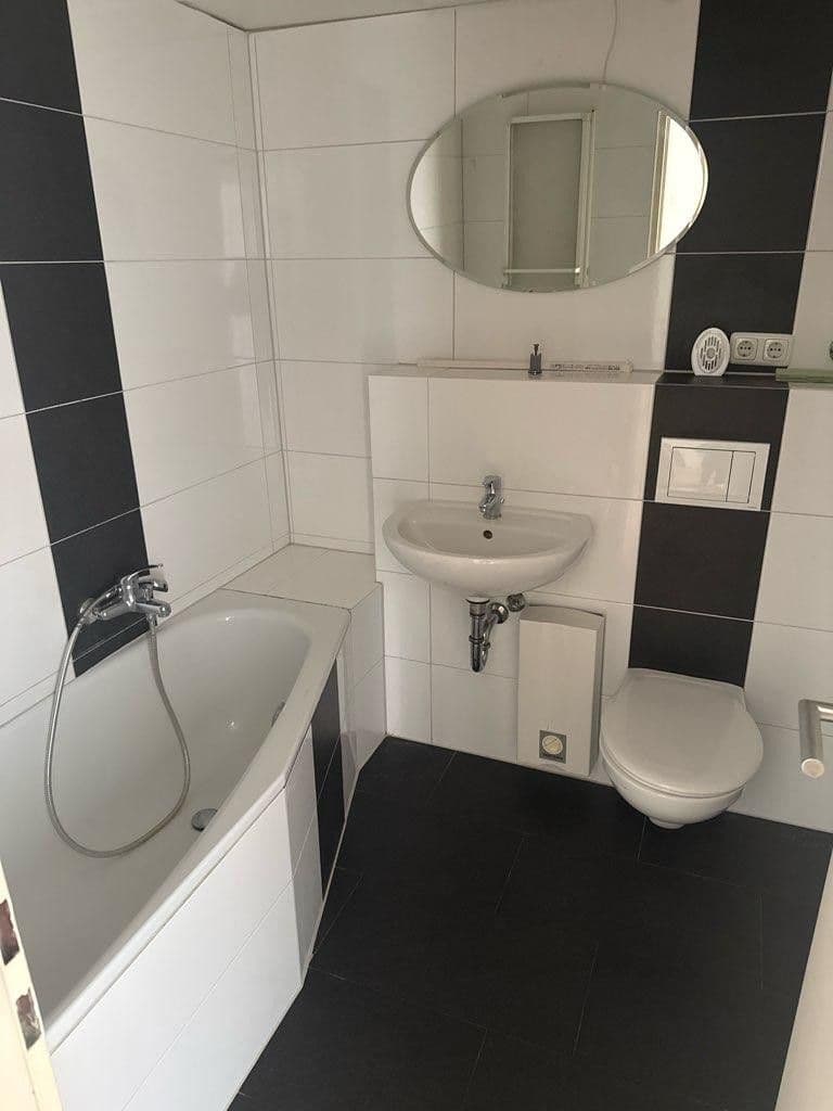 Prenájom bytu 3-izbový 65 m², Wiener Str. 10-30, Marl, Severné Porýnie - Westfálsko Prenájom bytu 3-izbový 65 m², Wiener Str. 10-30, Marl, Severné Porýnie - Westfálsko