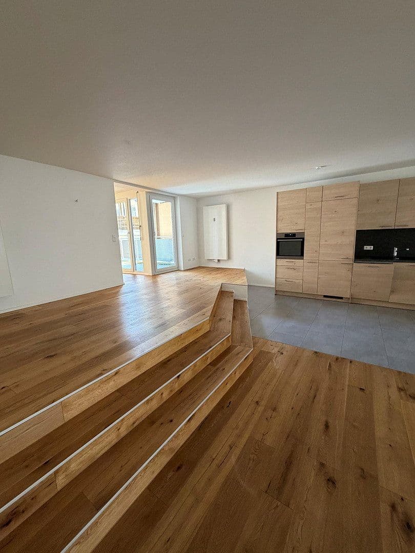 Prenájom bytu 3-izbový 164 m², Stuttgarter Straße 23, Weil der Stadt, Bádensko-Wurttembersko Prenájom bytu 3-izbový 164 m², Stuttgarter Straße 23, Weil der Stadt, Bádensko-Wurttembersko