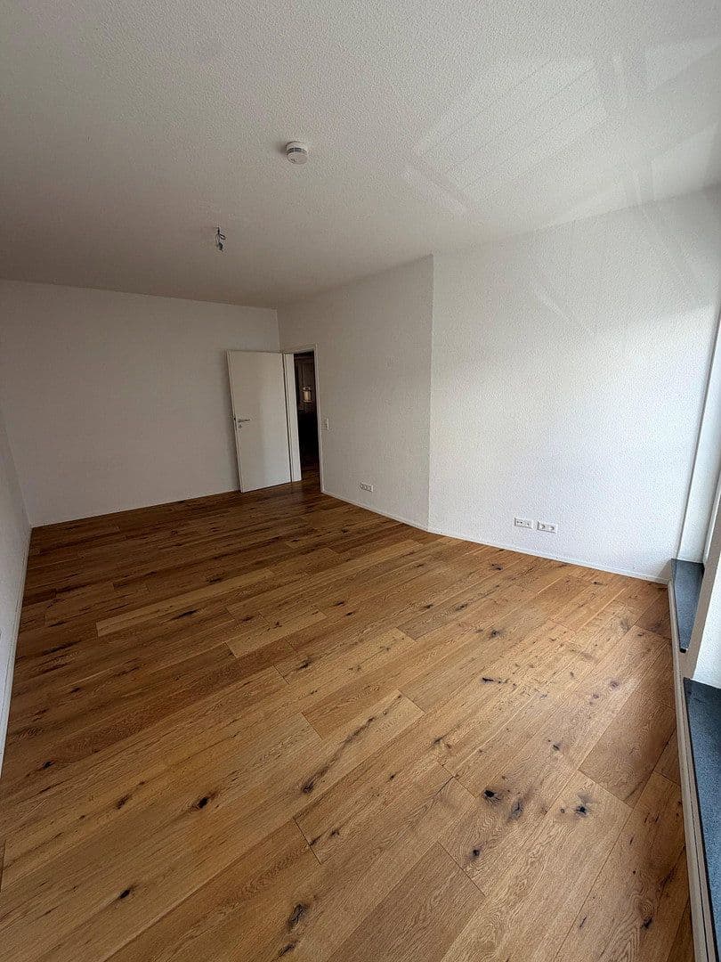 Prenájom bytu 3-izbový 164 m², Stuttgarter Straße 23, Weil der Stadt, Bádensko-Wurttembersko Prenájom bytu 3-izbový 164 m², Stuttgarter Straße 23, Weil der Stadt, Bádensko-Wurttembersko