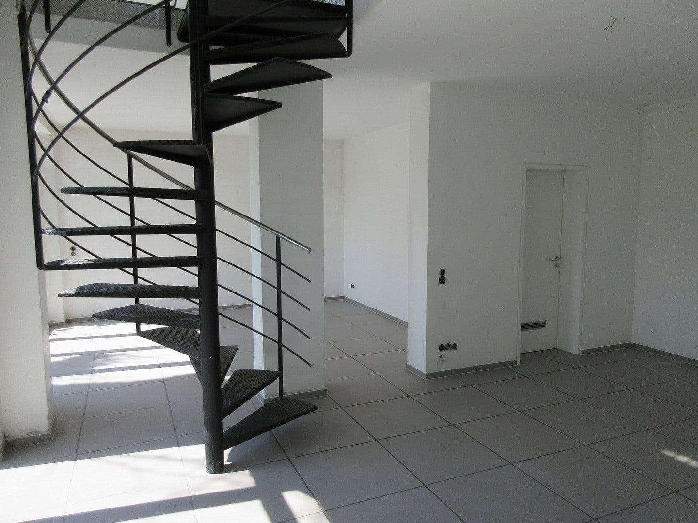 Predaj domu 250 m², pozemok 586 m², Reinheim, Hesensko Predaj domu 250 m², pozemok 586 m², Reinheim, Hesensko