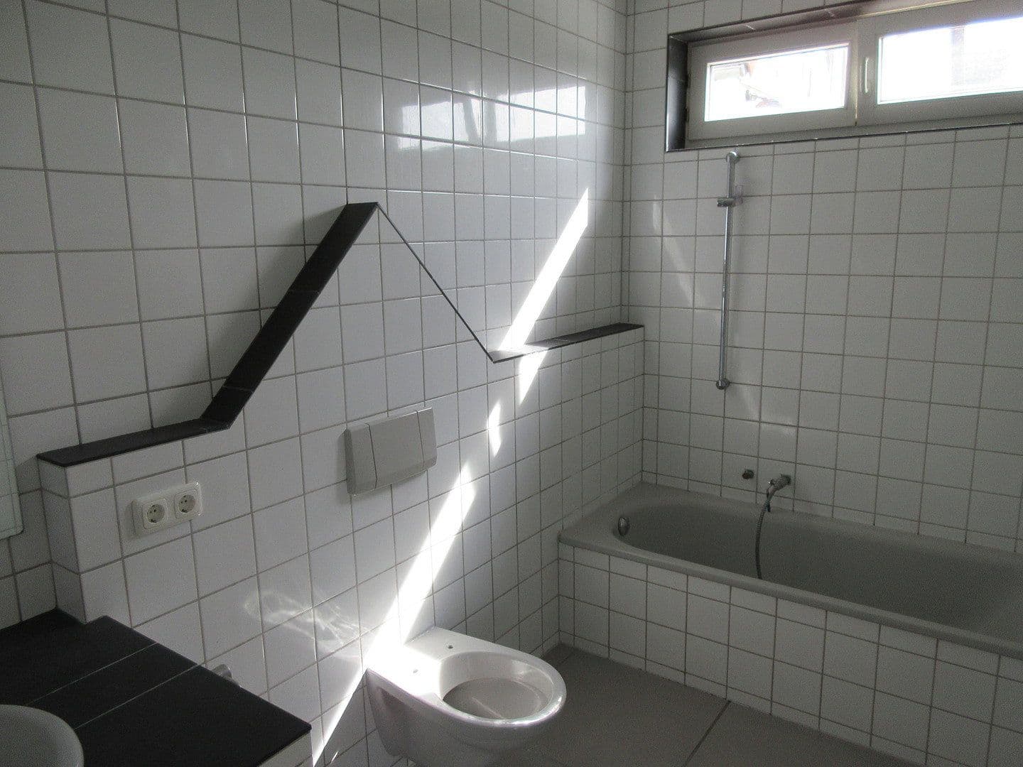 Predaj domu 250 m², pozemok 586 m², Reinheim, Hesensko Predaj domu 250 m², pozemok 586 m², Reinheim, Hesensko