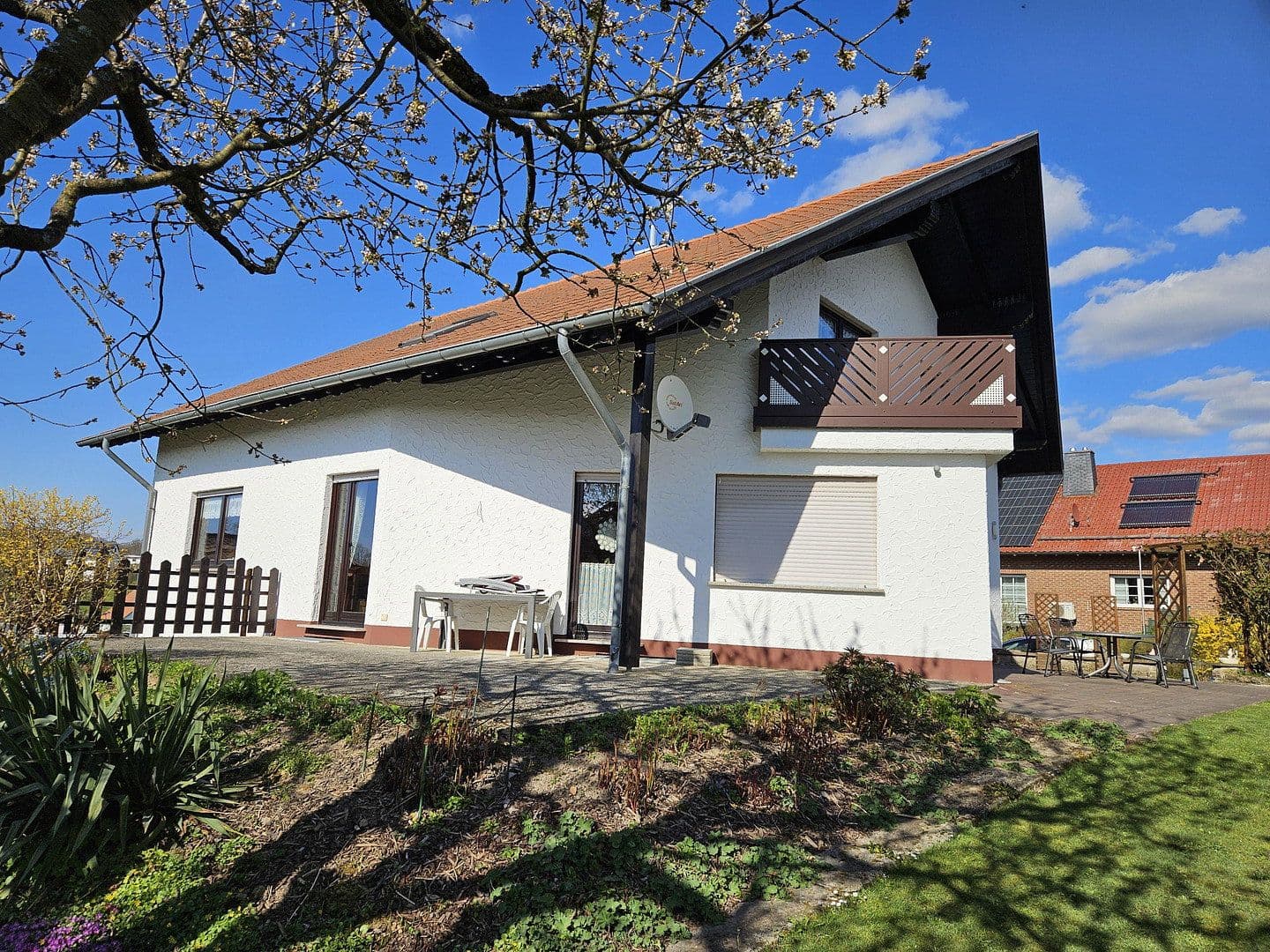 Predaj domu 190 m², pozemok 1.263 m², Frielendorf, Hesensko Predaj domu 190 m², pozemok 1.263 m², Frielendorf, Hesensko