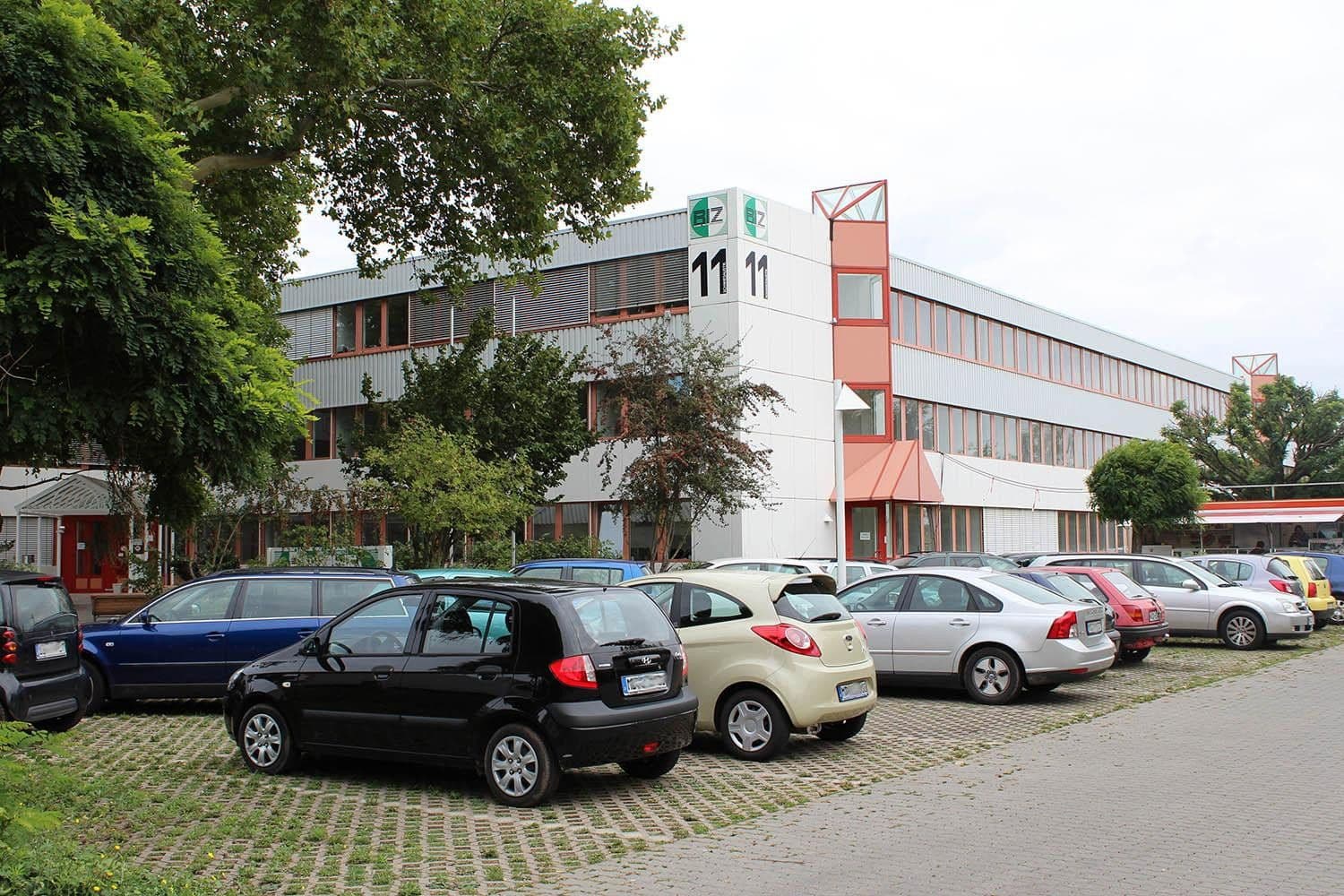 Prenájom kancelárie 17 m², Schwiesaustr. 11, Magdeburg, Sasko-Anhaltsko Prenájom kancelárie 17 m², Schwiesaustr. 11, Magdeburg, Sasko-Anhaltsko