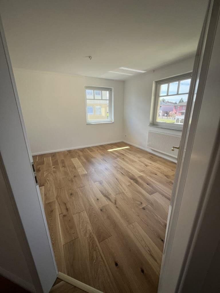 Prenájom domu 122 m², pozemok 350 m², Rostock, Meklenbursko-Predpomoransko Prenájom domu 122 m², pozemok 350 m², Rostock, Meklenbursko-Predpomoransko