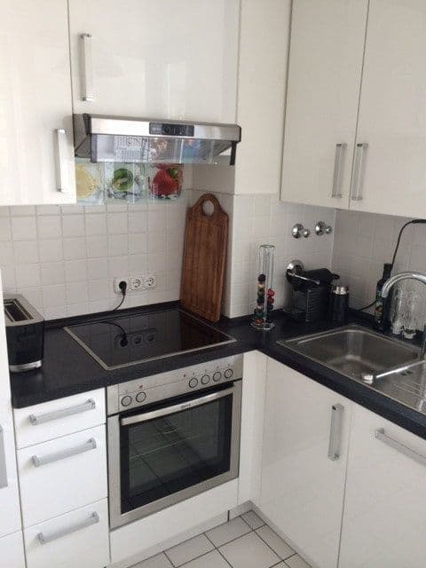 Prenájom bytu 2-izbový 74 m², München, Bavorsko Prenájom bytu 2-izbový 74 m², München, Bavorsko