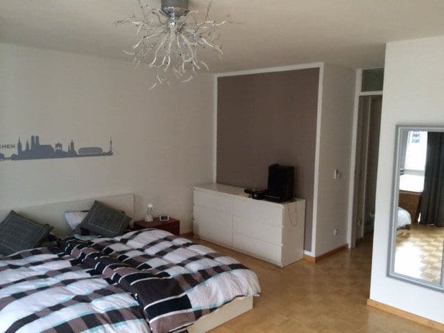 Prenájom bytu 2-izbový 74 m², München, Bavorsko Prenájom bytu 2-izbový 74 m², München, Bavorsko