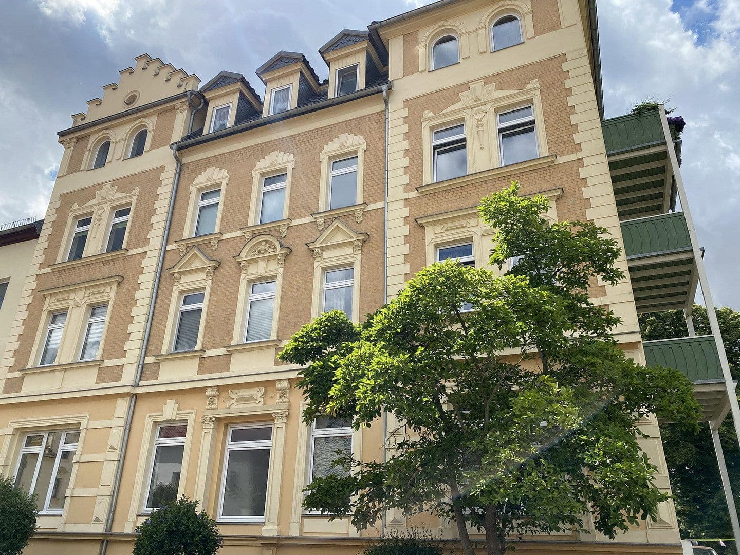 Prenájom bytu 3-izbový 95 m², Rousseaustr. 17, Altenburg, Durínsko Prenájom bytu 3-izbový 95 m², Rousseaustr. 17, Altenburg, Durínsko