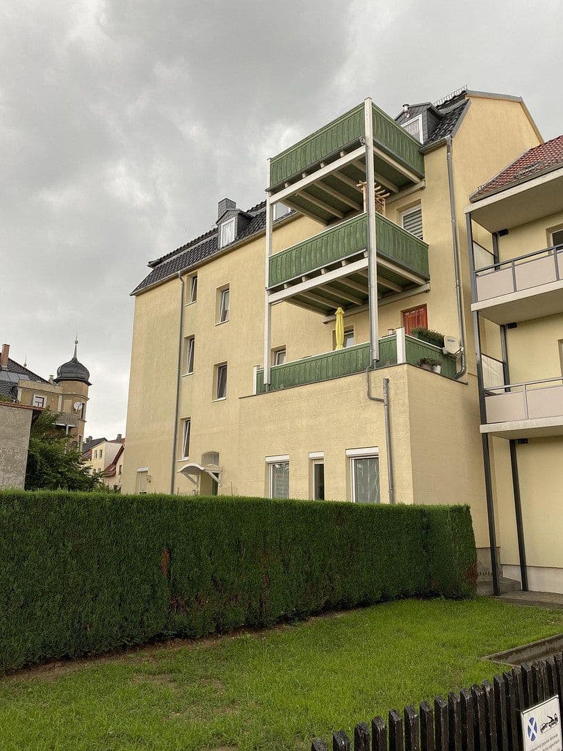 Prenájom bytu 3-izbový 95 m², Rousseaustr. 17, Altenburg, Durínsko Prenájom bytu 3-izbový 95 m², Rousseaustr. 17, Altenburg, Durínsko