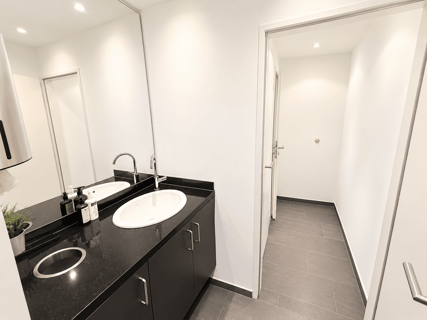 Prenájom kancelárie 101 m², Große Elbstraße 42, Hamburg, Hamburg Prenájom kancelárie 101 m², Große Elbstraße 42, Hamburg, Hamburg