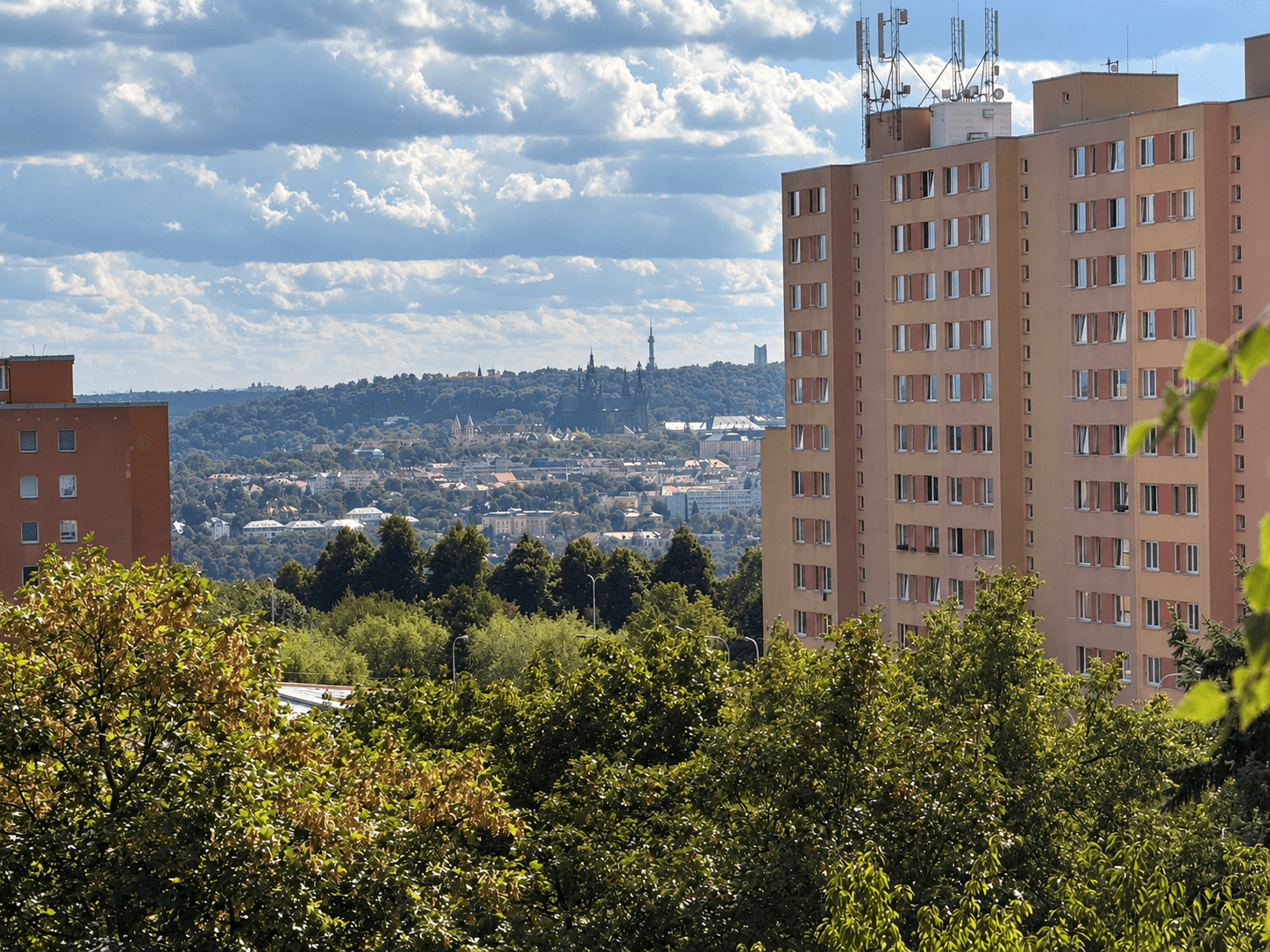 Prenájom bytu 3-izbový 75 m², Lešenská, Praha, Praha Prenájom bytu 3-izbový 75 m², Lešenská, Praha, Praha