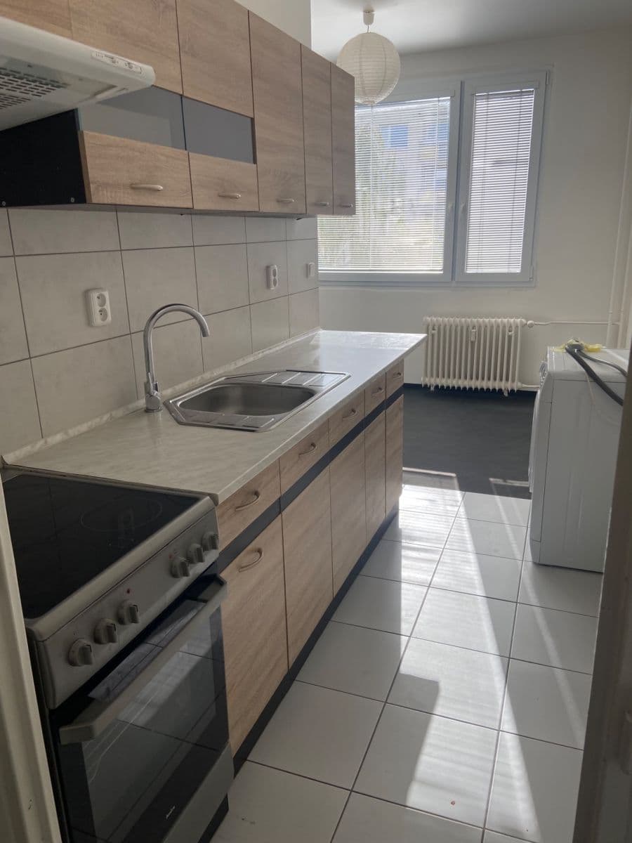 Prenájom bytu 1-izbový 38 m², Stavbařů, Roudnice nad Labem, Ústecký kraj Prenájom bytu 1-izbový 38 m², Stavbařů, Roudnice nad Labem, Ústecký kraj