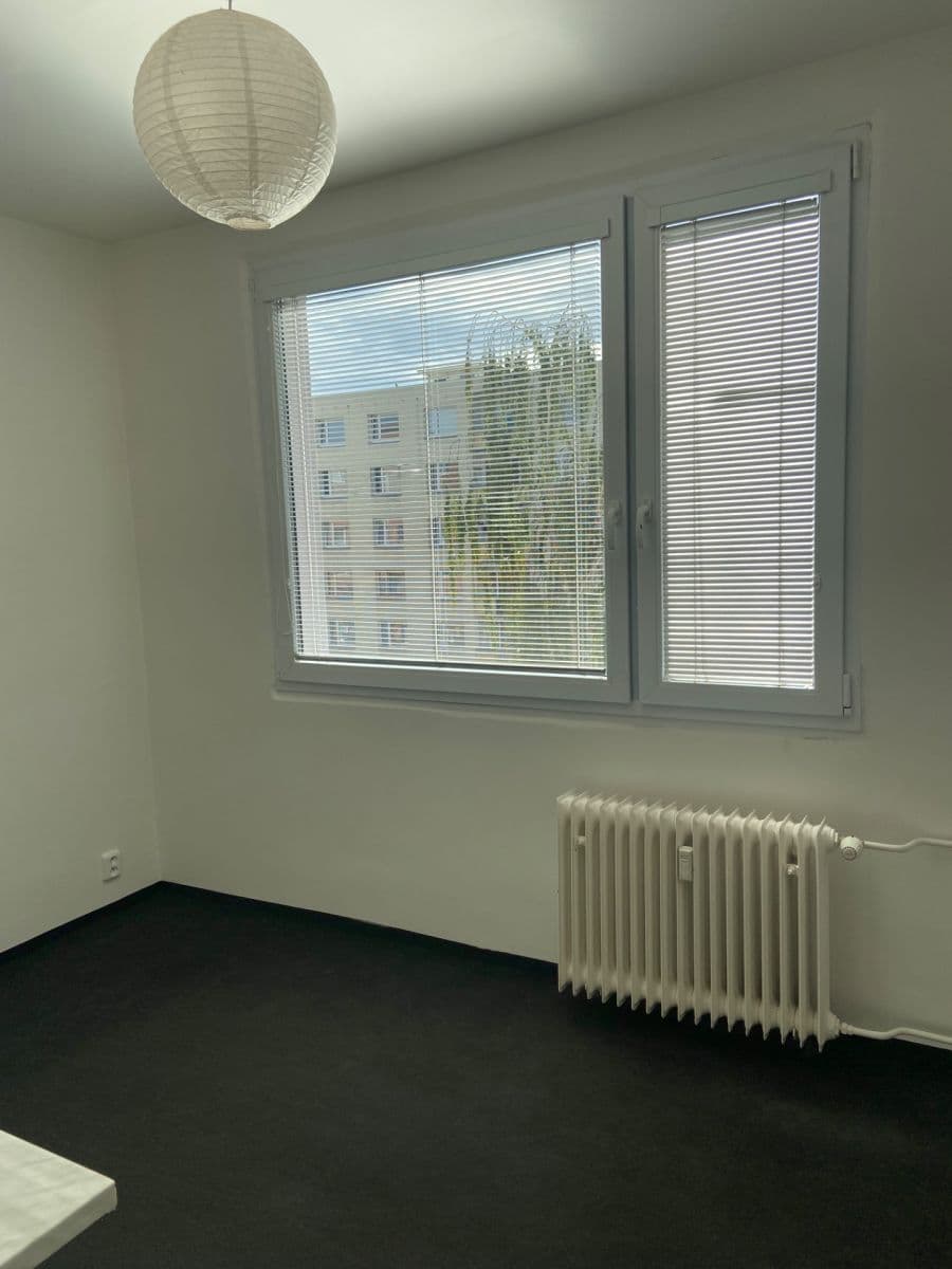 Prenájom bytu 1-izbový 38 m², Stavbařů, Roudnice nad Labem, Ústecký kraj Prenájom bytu 1-izbový 38 m², Stavbařů, Roudnice nad Labem, Ústecký kraj