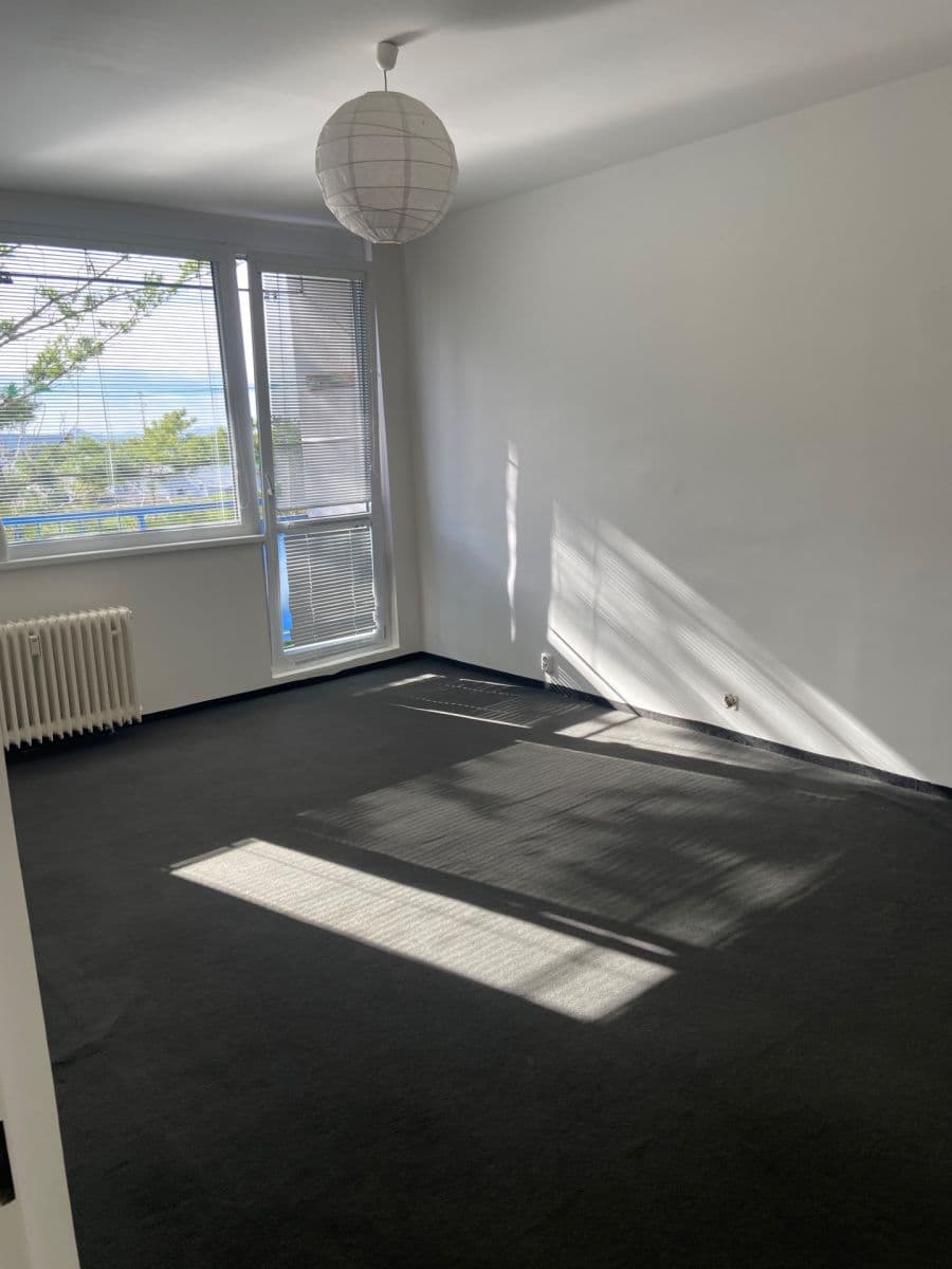 Prenájom bytu 1-izbový 38 m², Stavbařů, Roudnice nad Labem, Ústecký kraj Prenájom bytu 1-izbový 38 m², Stavbařů, Roudnice nad Labem, Ústecký kraj